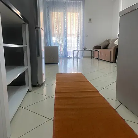 Niku Apartment